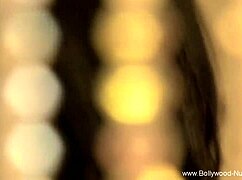 Bollywood dancing babe rocks out with sensual moves