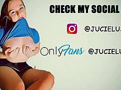 Does this young BBW amateur masturbate with a dildo and cum on webcam?