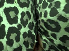 Piss in my leggings in the bathtub?