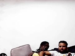 sexo gostoso no sofa com muito gemido com muito tesao fernanda chocolatte e o britadeira