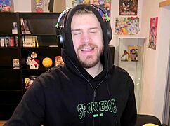 Is the legend of korra cummy bender uncensored?