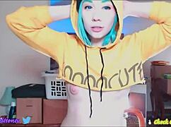 Watch Alexa Kitten dancing and masturbating during her cam nights session