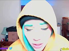 Watch Alexa Kitten dancing and masturbating during her cam nights session