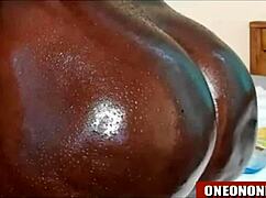 Clapping my big ass during sex and anal with amateurs