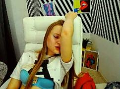 i watch alicebush masturbating in the room