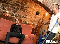 Free Gay Porn with Large Rod