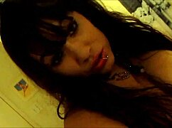 Carmita's Big Booty Bath Webcam Show