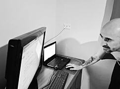 Amateur Pornstar Warns Addicts Not To Watch