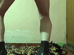 inocente joven shemale gets wild with teen gay fun