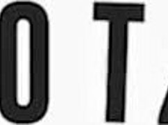 Jazmin teases Johnny with her pussy before his girlfriend