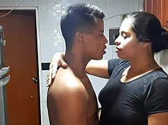 hey, la cachonda de la limpieza... she suckin’ my hard polla real good, damn i can’t hold it no more, ya know?