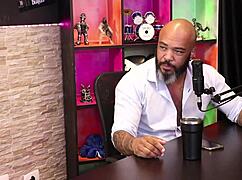 show me that ass and smooth pussy