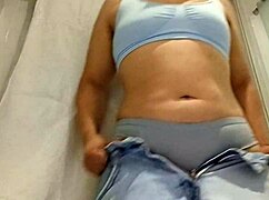 Leaked video of curvy Latina Andrea Anonima's hot sex