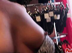 i'm fuckin' this mature beuty in the sex shop, she gives me a handjob and orgasms