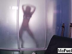 Hot mia passionately shows sexy feet while masturbating