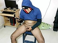 Too Closeup My Dick, Watching Mobile Porn Feels So Raw and Intense Right Now