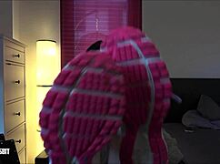 lick my sweaty feet, lou nesbit and lia louise style