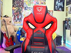 Sexy Gamer Teen Flashing Boobs and Ass in Bold Web Chat Setup