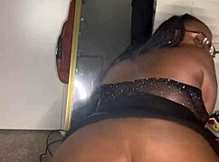 Harleyharper feels intense pleasure with buttplug in ass