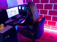 New neighbor welcomed with hardcore milf cowgirl pov action. Black pornstar delivers oral cumshot.