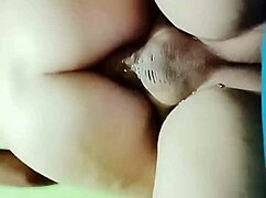 el culo de mi putita ya se esta acostumbrando a mi verga grande