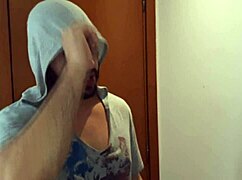 Leo Skull Meets Desirenovinha at Hotel