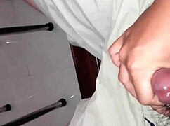 vietnamese solo in cumshot scene