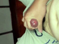 vietnamese solo in cumshot scene