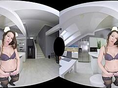 Caroline Ardolino masturbates intensely