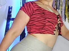 shyyfxx picks up a married man and this happens complete on xred