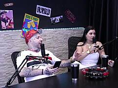 Bruna Ferraz gives pussy to football stars, Greek kiss fetishes.