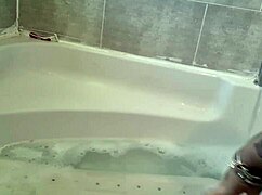 Watch this real MILF getting steamy in the bath