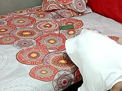 aprovecho que mi empleada esta en ropa interior para follarme su rico y sabroso culo