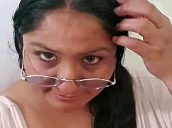 BbW Swallows Cum In Selfie