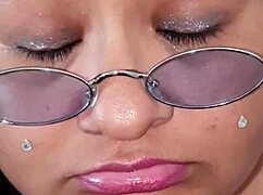 BbW Swallows Cum In Selfie