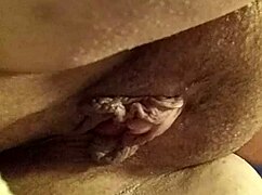 watch me play with my pussy up close