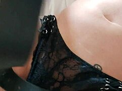 Golden Tigre's Juicy Pussy Play