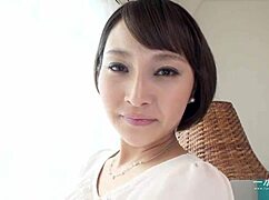 Ui Ka Hoshikawa joins the new model collection, showing her shaved and hairless side.