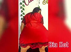 Bia hot morena dances funk until naked