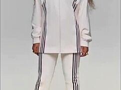 Pocta Beyonce Ivy Park - masturbace