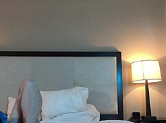 Eating Hot Petite 18+ Womans Shaved Pussy