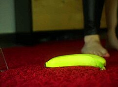 Jelisa Rose Gives Banana Footjob