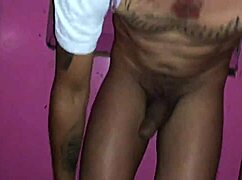 Me lo cojo duro en cabinas gay CDMX, ¡qué locura!