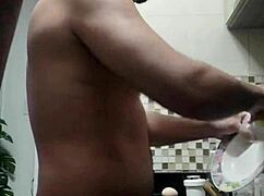 macho peladinho lavando louças in doggystyle bent over fetish