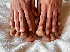 i love clear nails on sexy feet toes