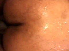 a quick shower with ebony