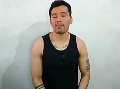 jovencito le da sexo oral a la polla enorme gruesa del tio de su mejor amiga se come su leche relato sexual?