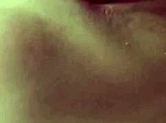 Zabava s prho - želiš videti, kako sesam v kopalnici?