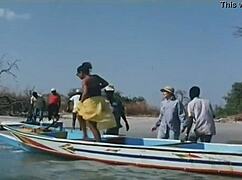 Have you seen Indian actress Kitu Gidwani topless in French film Black?