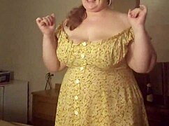 Britney Skyy Deepthroats Fat Dragon Dick in BBW Cosplay